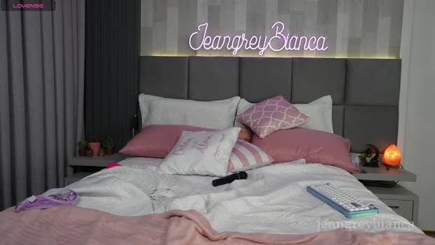 jeangreybianca sexyfeet Webcam SHOW @ Chaturbate 07-06-2025