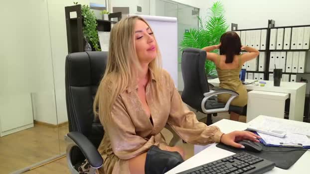 babesgowild lickpussy Webcam SHOW @ Chaturbate 16-06-2025