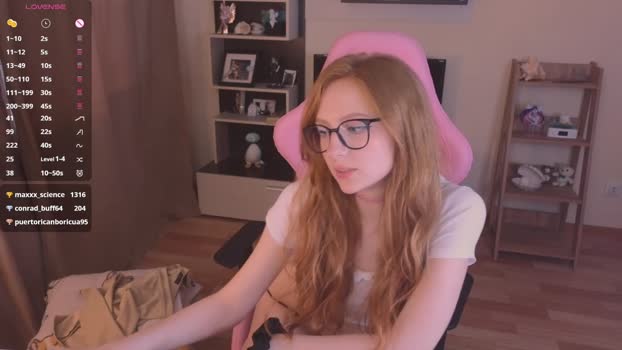 plastic_beach Porn Webcam SHOW @ Chaturbate 28-06-2025