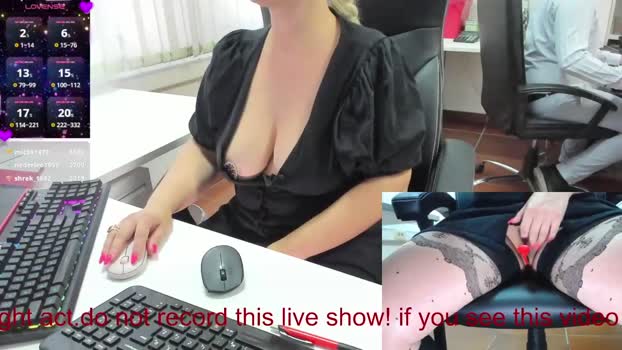 milf_viktoria kiss Webcam SHOW @ Chaturbate 18-07-2025