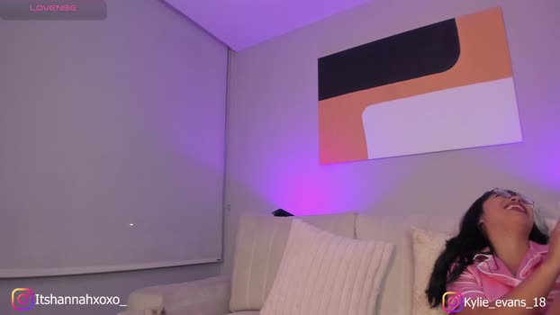 hannah_xoxo_ sucktits Webcam SHOW @ Chaturbate 03-08-2025