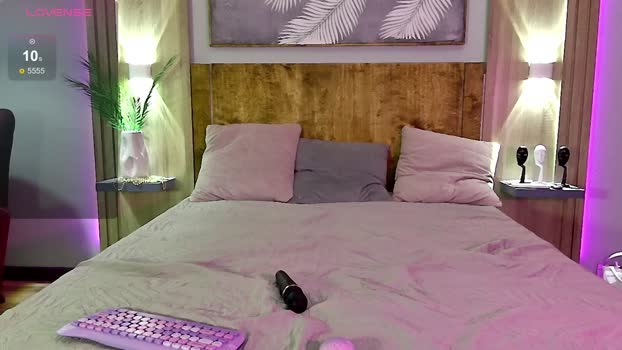 aurora_radiance wank Webcam SHOW @ Chaturbate 05-08-2025