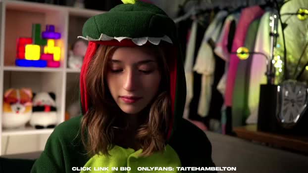 taitehambelton Show Webcam SHOW @ Chaturbate 09-08-2025
