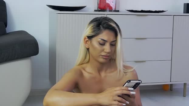 bethierusse lick Webcam SHOW @ Chaturbate 30-08-2025
