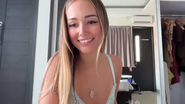 luvlivvyy gag Webcam SHOW @ Chaturbate 05-09-2025