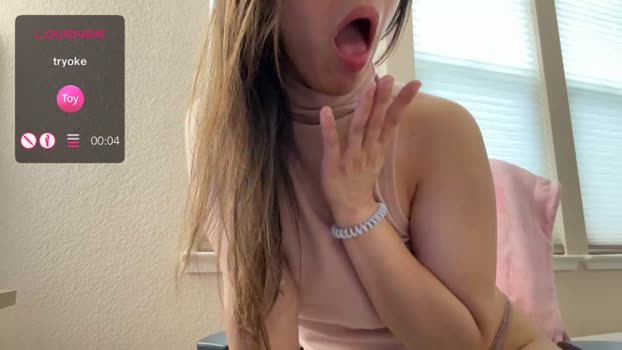 hintsofher pussy Webcam SHOW @ Chaturbate 19-09-2025