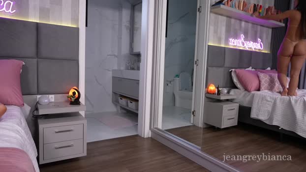 jeangreybianca suckshow Webcam SHOW @ Chaturbate 27-09-2025