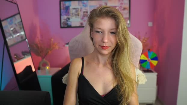 missicute18 lick Webcam SHOW @ Chaturbate 01-10-2025