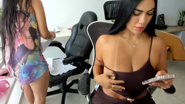 emillybrowm big Webcam SHOW @ Chaturbate 01-10-2025