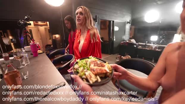 blondefoxsilverfox striptease Webcam SHOW @ Chaturbate 04-10-2025