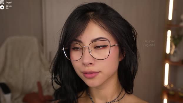 gigi_ulala Recorded Webcam SHOW @ Chaturbate 04-10-2025