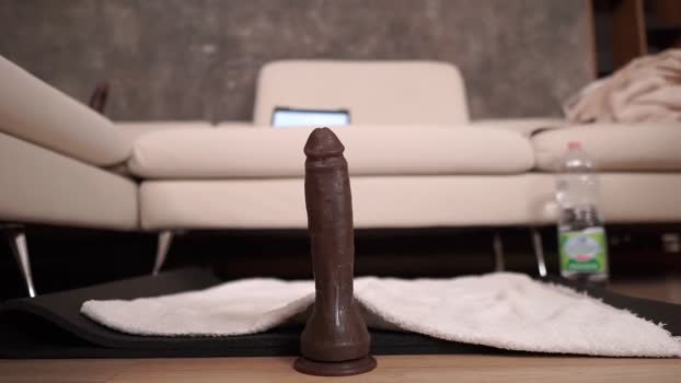 serareads suckshow Webcam SHOW @ Chaturbate 03-10-2025