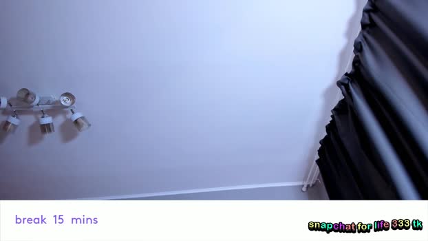 vivian_qwerty fingers Webcam SHOW @ Chaturbate 05-10-2025
