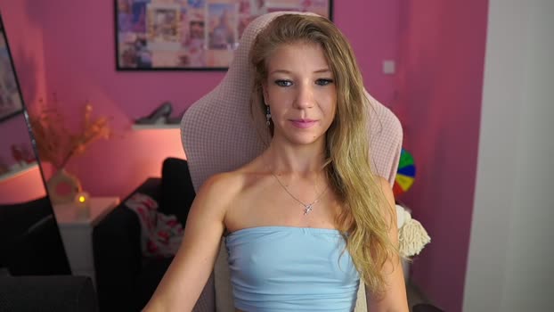 missicute18 love Webcam SHOW @ Chaturbate 06-10-2025