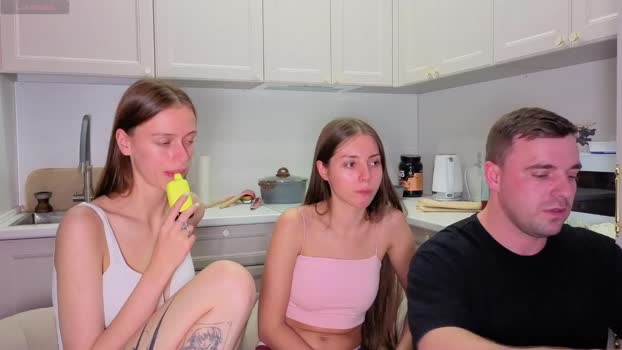 ihavepaws33 toys Webcam SHOW @ Chaturbate 08-10-2025