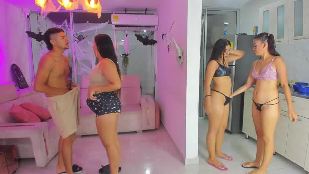 secrethause71605 legs Webcam SHOW @ Chaturbate 10-10-2025