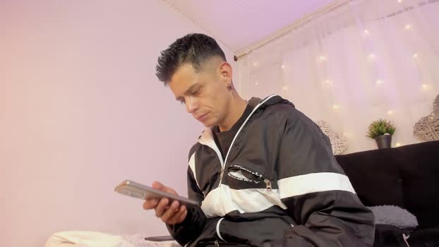 bonny_and_carrot fingers Webcam SHOW @ Chaturbate 14-10-2025