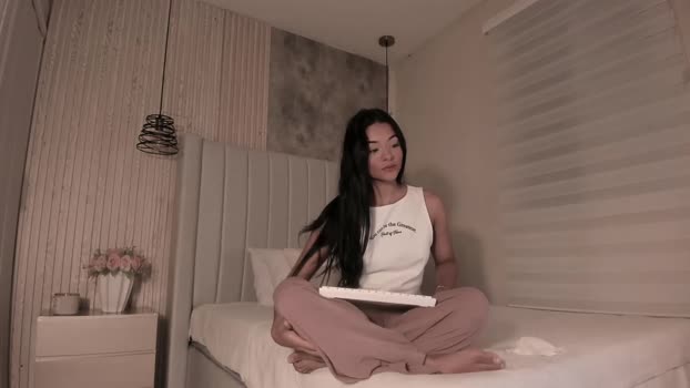 _dakota_a toy Webcam SHOW @ Chaturbate 16-10-2025