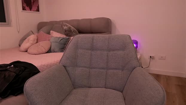 nina_mon lick Webcam SHOW @ Chaturbate 17-10-2025