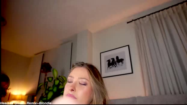 x_lily_x fingering Webcam SHOW @ Chaturbate 16-10-2025