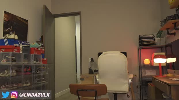 lindabluee toys Webcam SHOW @ Chaturbate 20-10-2025