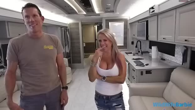 wildwifebarbie Porn Webcam SHOW @ Chaturbate 28-10-2025
