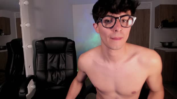 mikeyvioleta deepthroat Webcam SHOW @ Chaturbate 31-10-2025