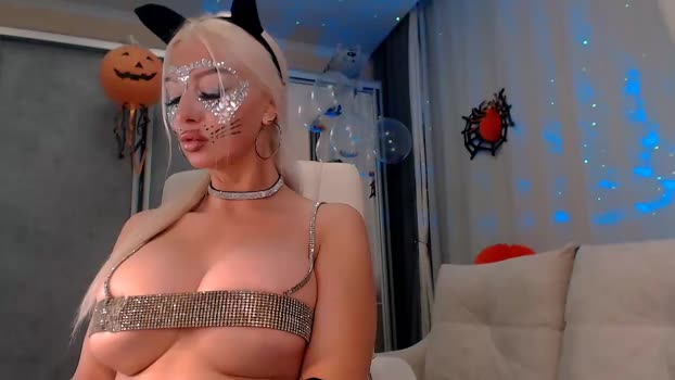 tremendous_blondie big Webcam SHOW @ Chaturbate 31-10-2025