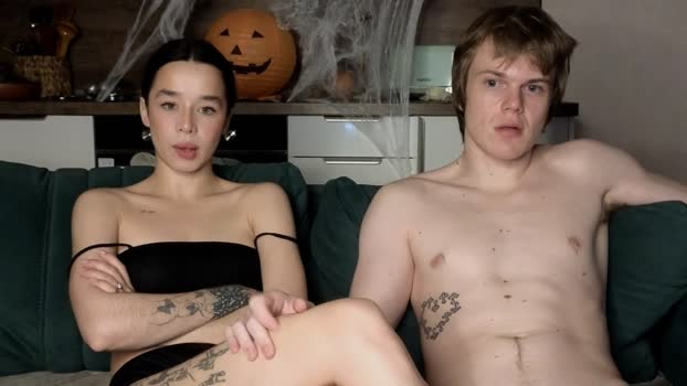 holdonbitch sweet Webcam SHOW @ Chaturbate 02-11-2025