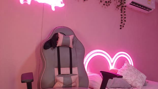 _miss_hinata_ striptease Webcam SHOW @ Chaturbate 02-11-2025