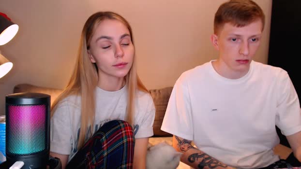 julsweet kiss Webcam SHOW @ Chaturbate 07-11-2025