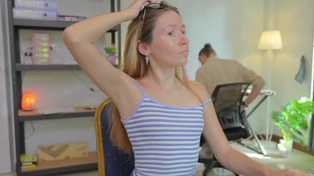 ellcrys suck Webcam SHOW @ Chaturbate 08-11-2025