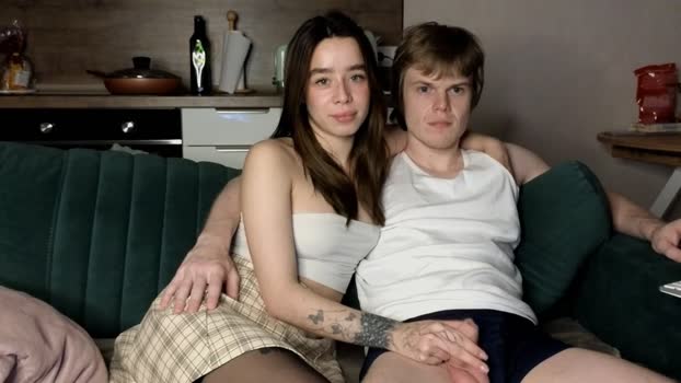 holdonbitch suckcock Webcam SHOW @ Chaturbate 08-11-2025