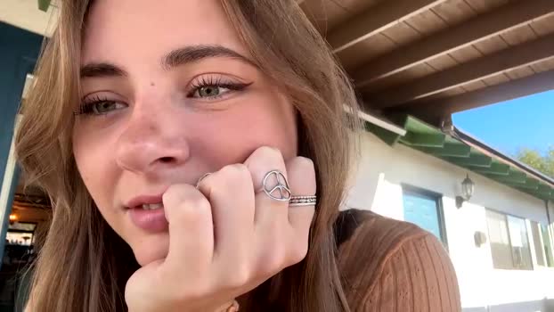 tylababyy kissing Webcam SHOW @ Chaturbate 10-11-2025