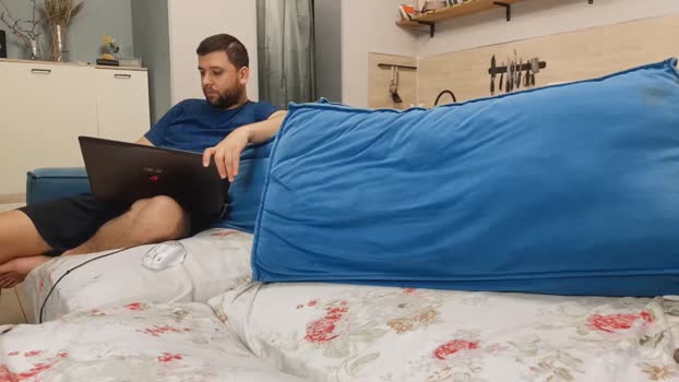 bicycle777 fuckhard Webcam SHOW @ Chaturbate 14-11-2025
