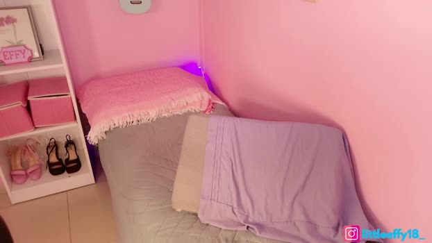 little_effy18_ playtime Webcam SHOW @ Chaturbate 15-11-2025