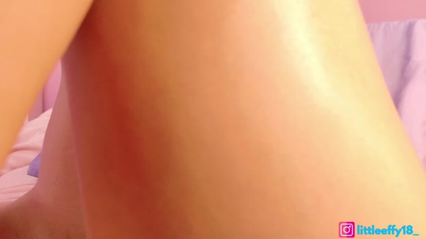 little_effy18_ suck Webcam SHOW @ Chaturbate 19-11-2025