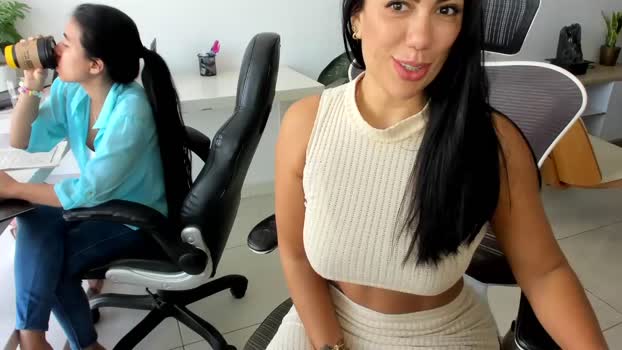 emillybrowm striptease Webcam SHOW @ Chaturbate 19-11-2025