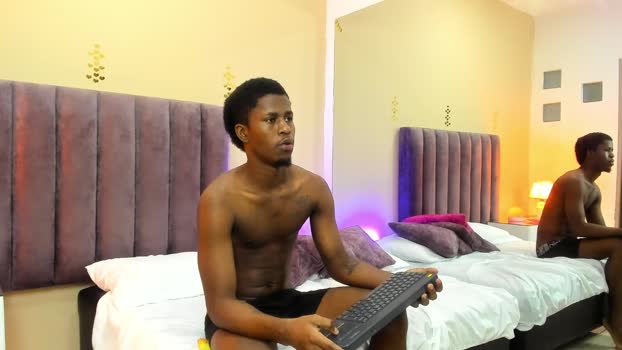 kiarasimons_ fuckass Webcam SHOW @ Chaturbate 20-11-2025