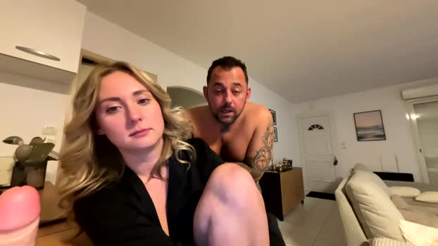 hollyandelon kiss Webcam SHOW @ Chaturbate 20-11-2025