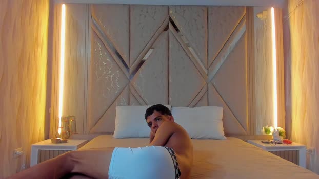 hotcouple_222 Recorded Webcam SHOW @ Chaturbate 24-11-2025