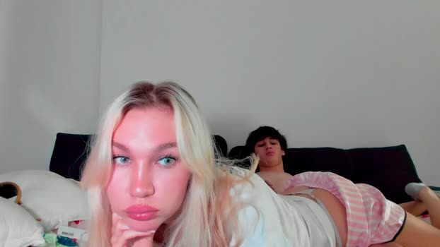 wladilia deepthroa Webcam SHOW @ Chaturbate 24-11-2025