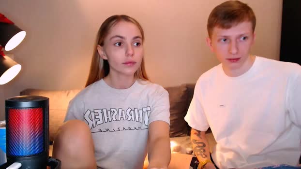 julsweet lick Webcam SHOW @ Chaturbate 26-11-2025