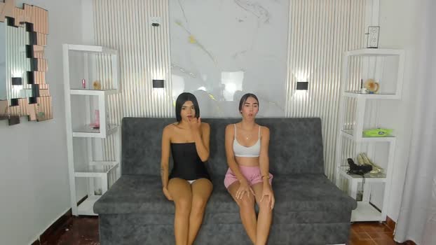 glamorous_ggh kissing Webcam SHOW @ Chaturbate 02-12-2025