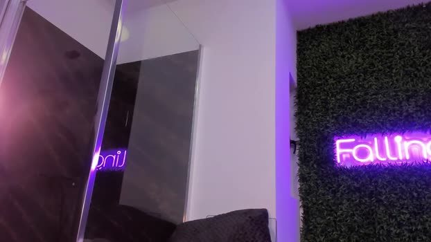 hotfallingdevil nude Webcam SHOW @ Chaturbate 04-12-2025