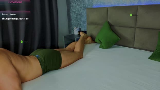 cris__alex__ striptease Webcam SHOW @ Chaturbate 06-12-2025