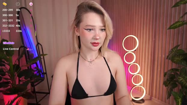 laurawifeness Recorded Webcam SHOW @ Chaturbate 07-12-2025