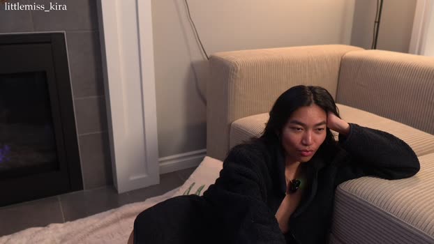 littlemiss_kira lickpussy Webcam SHOW @ Chaturbate 07-12-2025