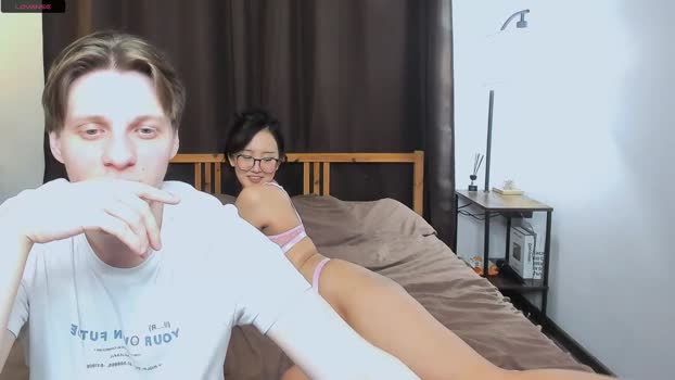 blossomandbee deepthroat Webcam SHOW @ Chaturbate 08-12-2025