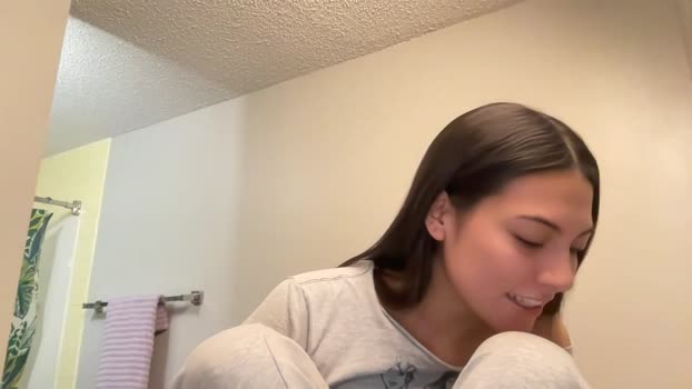 laylakitten4 amateur Webcam SHOW @ Chaturbate 11-12-2025
